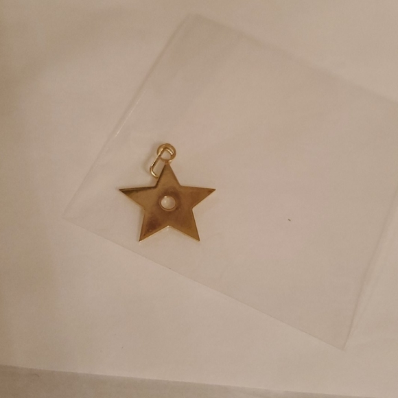 New never used authentic DIOR Star charm gold mini dangle ⭐ 19 each - Picture 2 of 4
